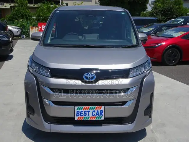 Toyota Noah 2022 Gray