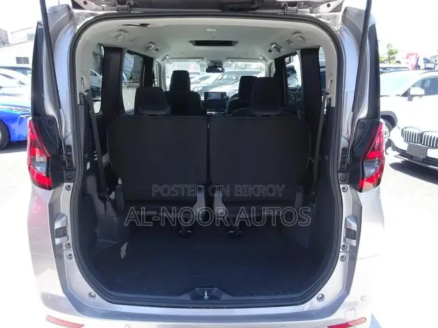 Toyota Noah 2022 Gray