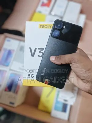 রিয়েলমি ভি৩০ ১২৮ জিবি ব্ল্যাক