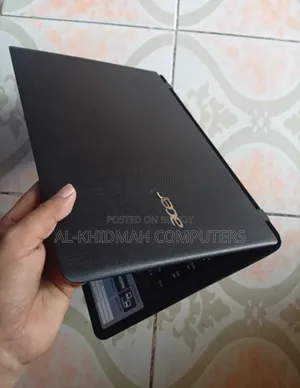 Laptop Acer Aspire 1 4GB Intel Core 2 Quad HDD 1T