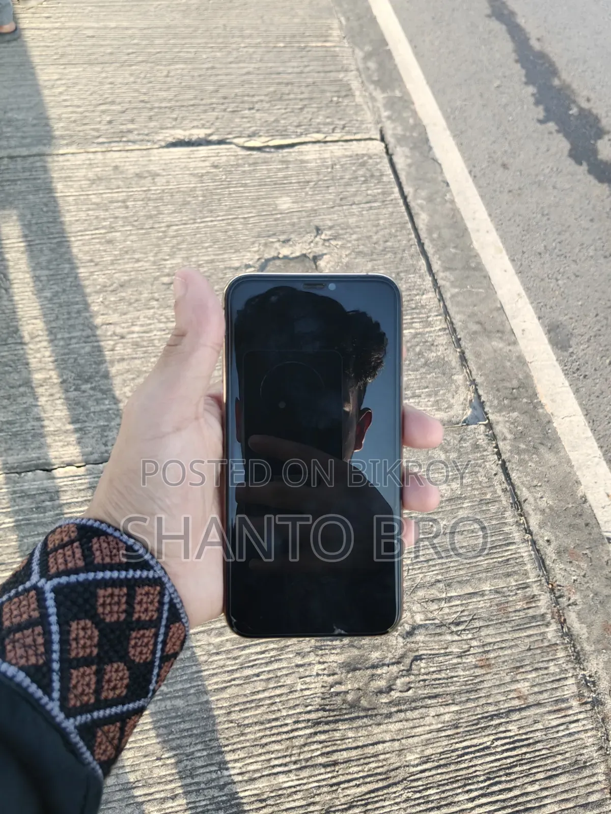 অ্যাপল আইফোন ১১ প্রো ২৫৬ জিবি গোল্ড
