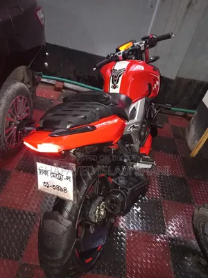 TVS Apache 160 4V 2019 Red