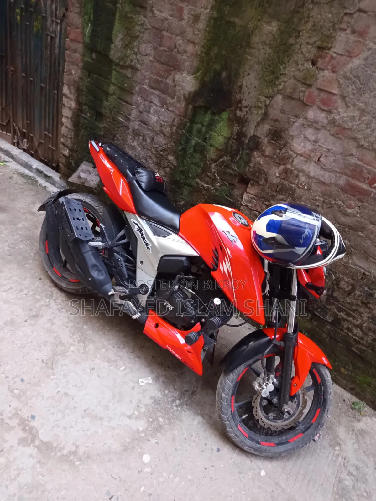 TVS Apache 160 4V 2019 Red