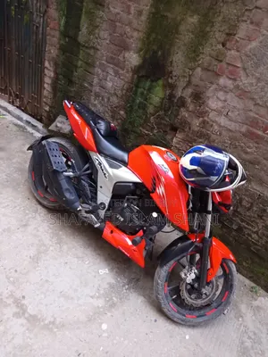 TVS Apache 160 4V 2019 Red