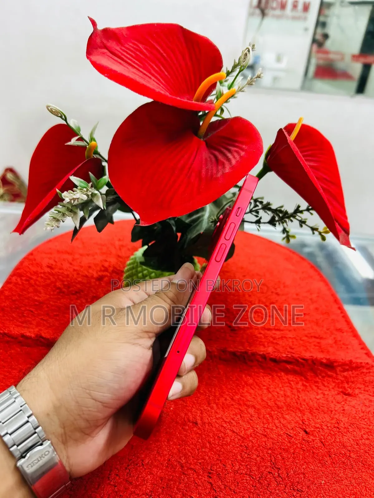 অ্যাপল আইফোন ১৪ প্লাস ১২৮ জিবি রেড