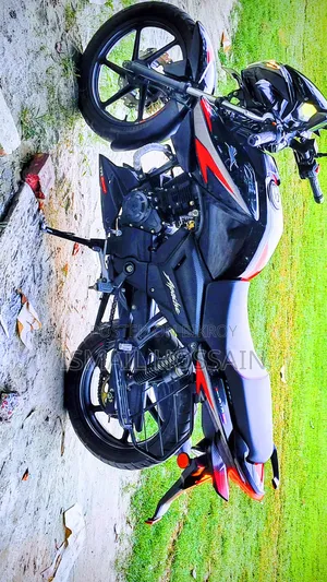 TVS Apache RTR 160 2V 2025 Black