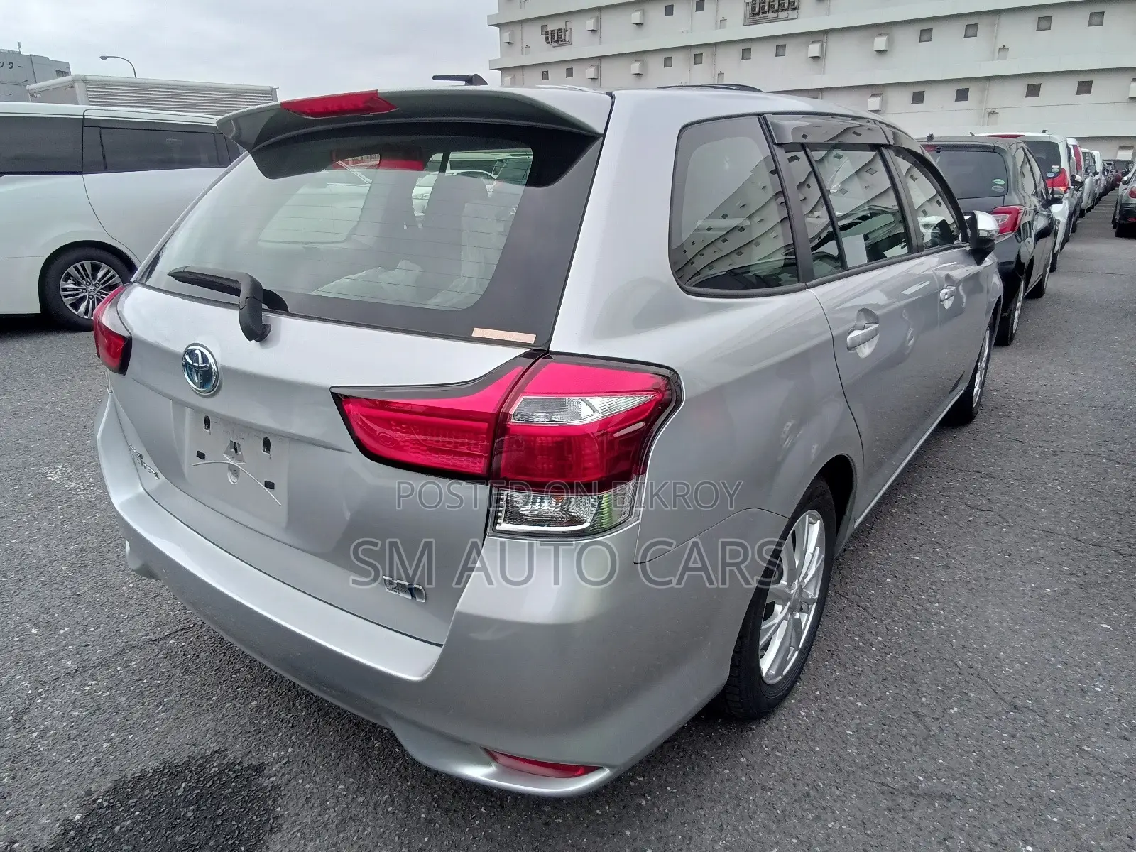 Toyota Corolla Fielder 2021 Silver