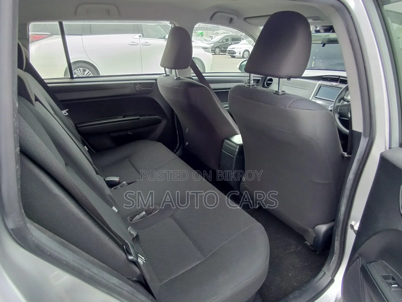 Toyota Corolla Fielder 2021 Silver