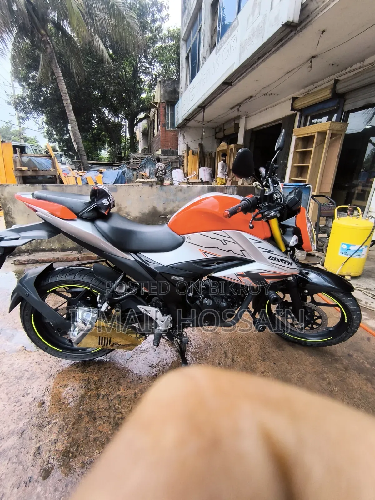 New Suzuki Gixxer 2025 Orange