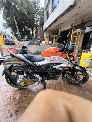 New Suzuki Gixxer 2025 Orange