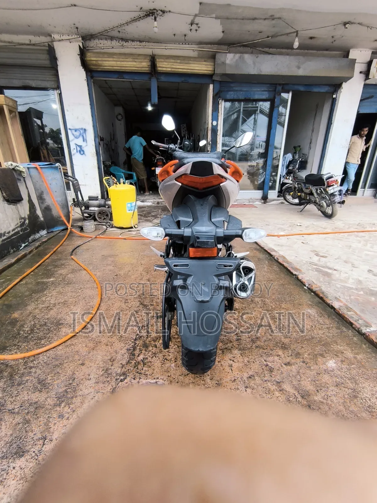 New Suzuki Gixxer 2025 Orange
