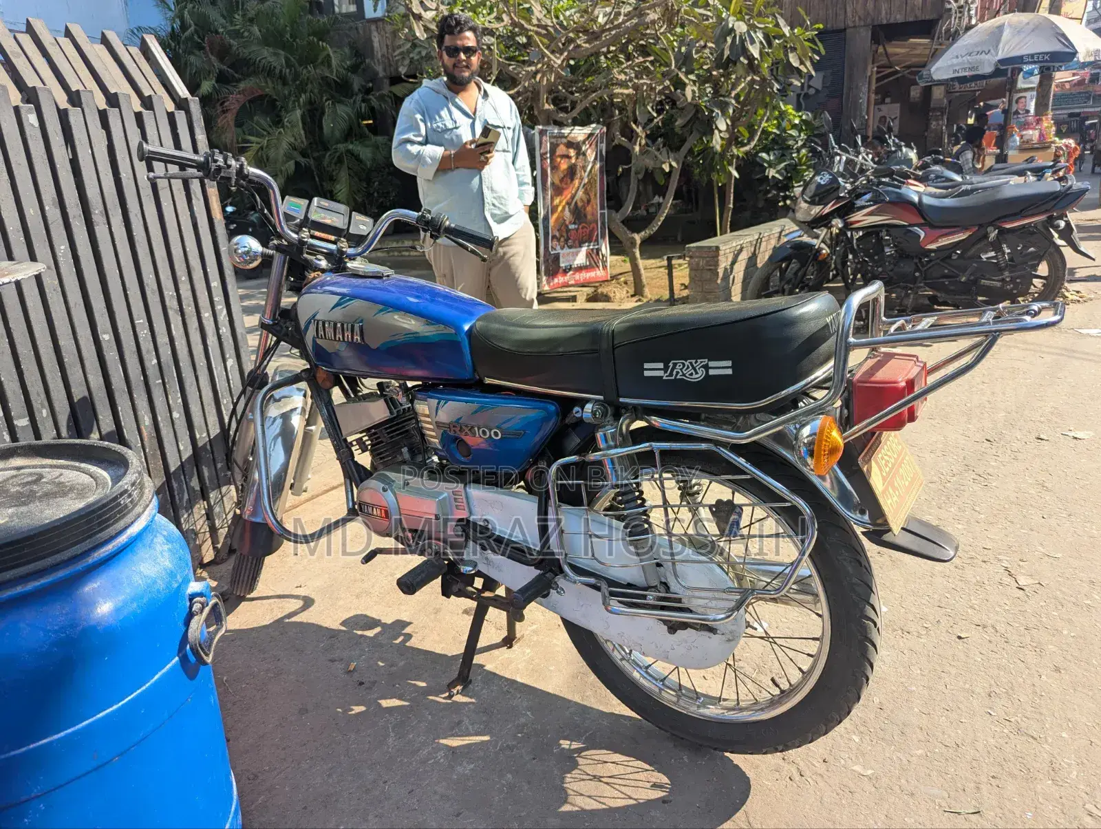 Yamaha 2000 Blue