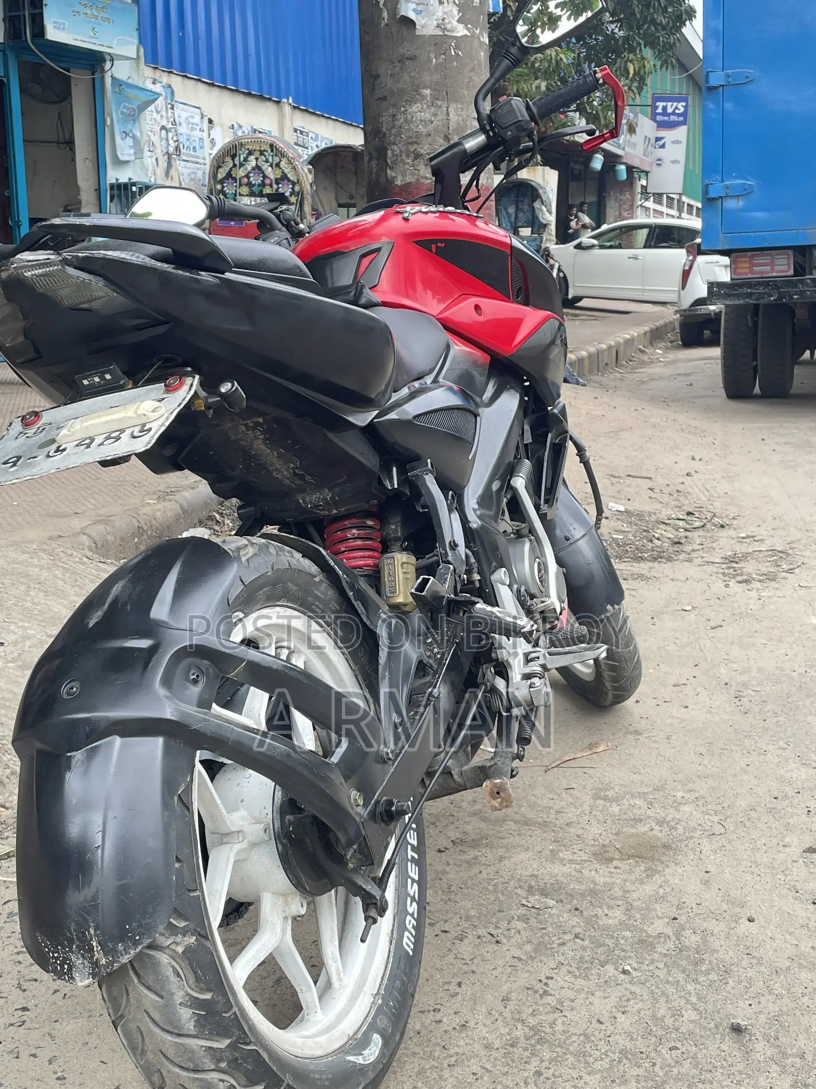 Bajaj Pulsar NS 160 2021 Red
