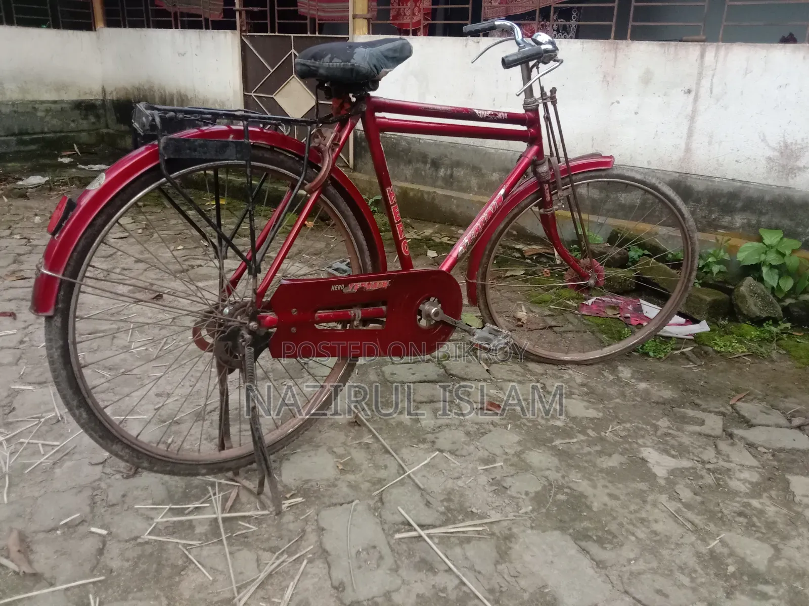 Hero Classic Cycle for Sale (Very Good Condition)