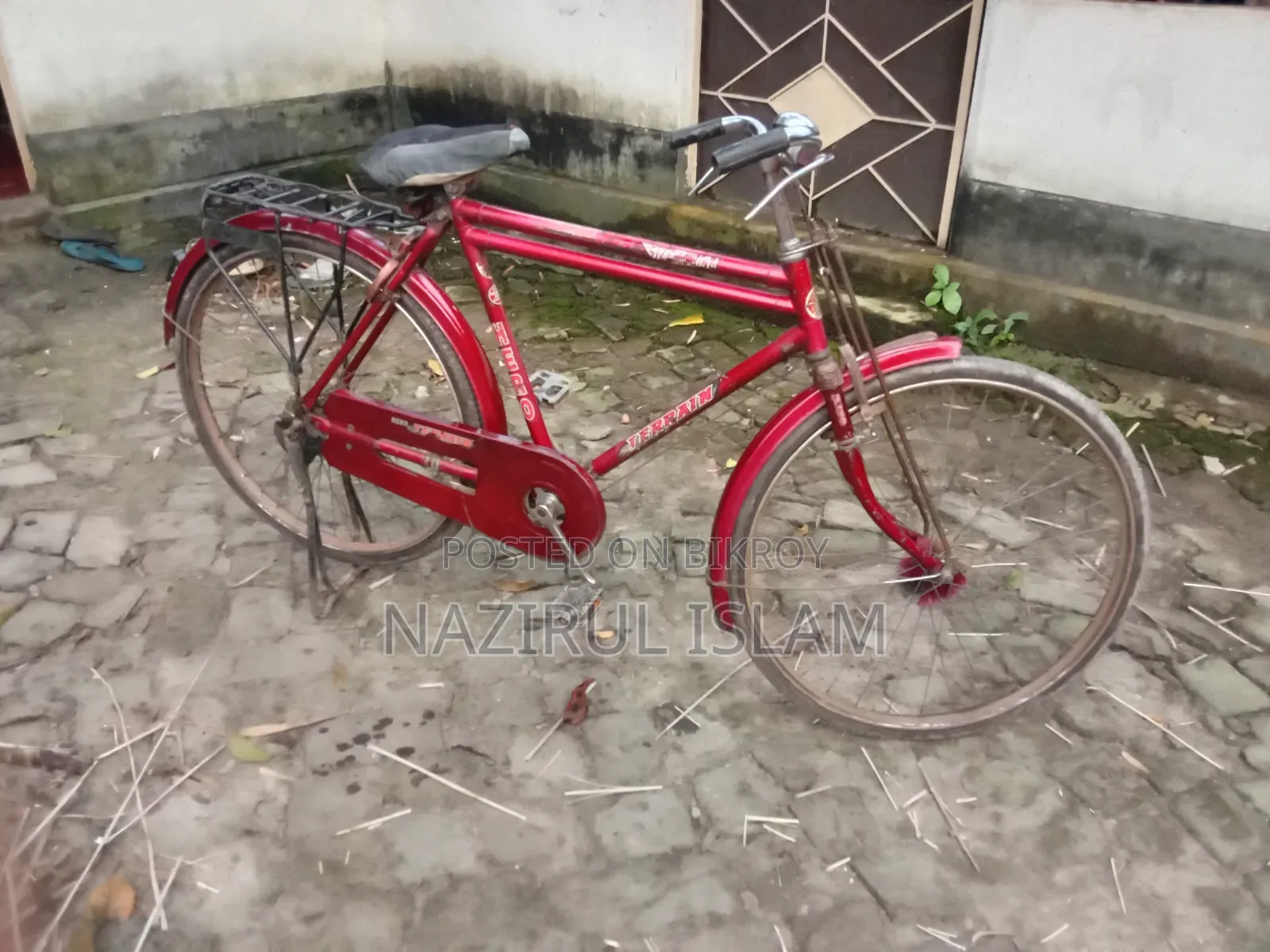 Hero Classic Cycle for Sale (Very Good Condition)