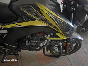 Honda Hornet 2018 Gray