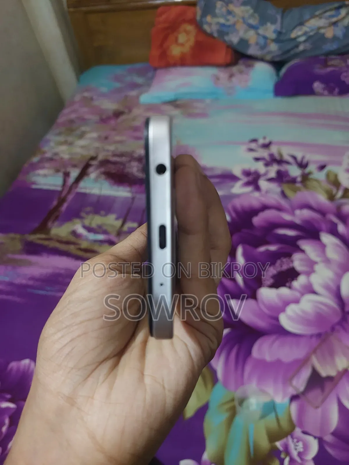 নতুন ভিভো ওয়াই২৯এস ১২৮ জিবি গোল্ড