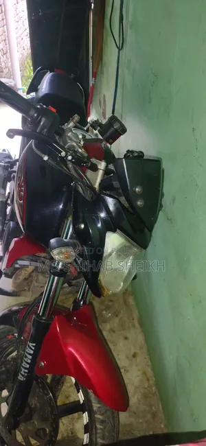 যামাহা এফজেড-এক্স ২০১৭ ব্ল্যাক