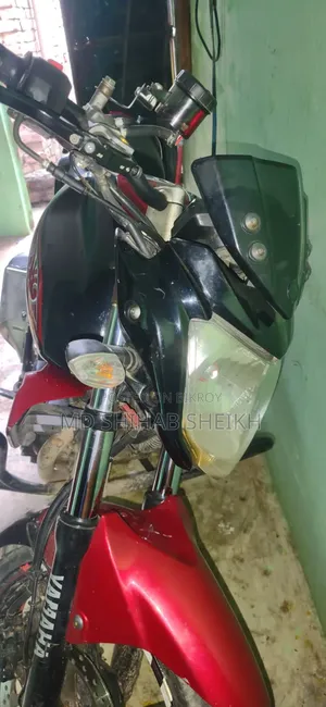 যামাহা এফজেড-এক্স ২০১৭ ব্ল্যাক