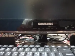 A monitor in full fresh condition