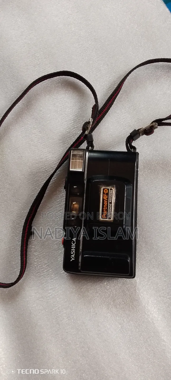 যাশিকা পার্টনার এএফ-ডি অটোমেটিক ফোকাসিং ৩৫মিমি ফিল্ম ক্যামেরা