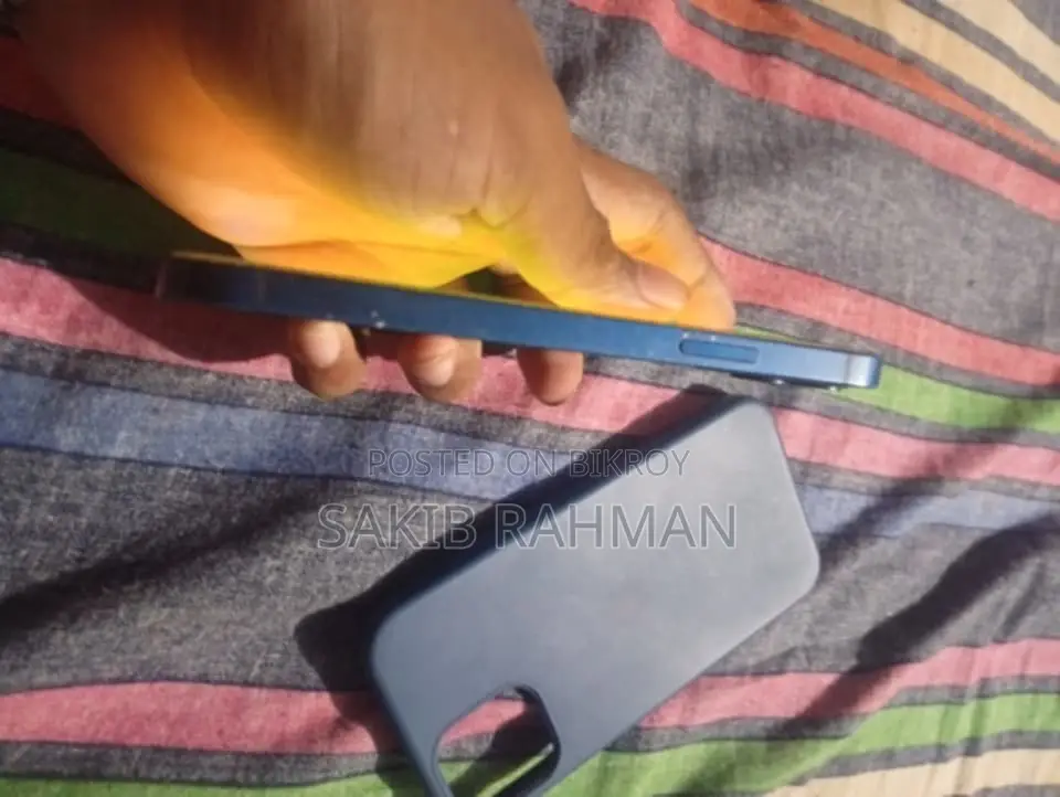 অ্যাপল আইফোন ১২ ৬৪ জিবি ব্লু
