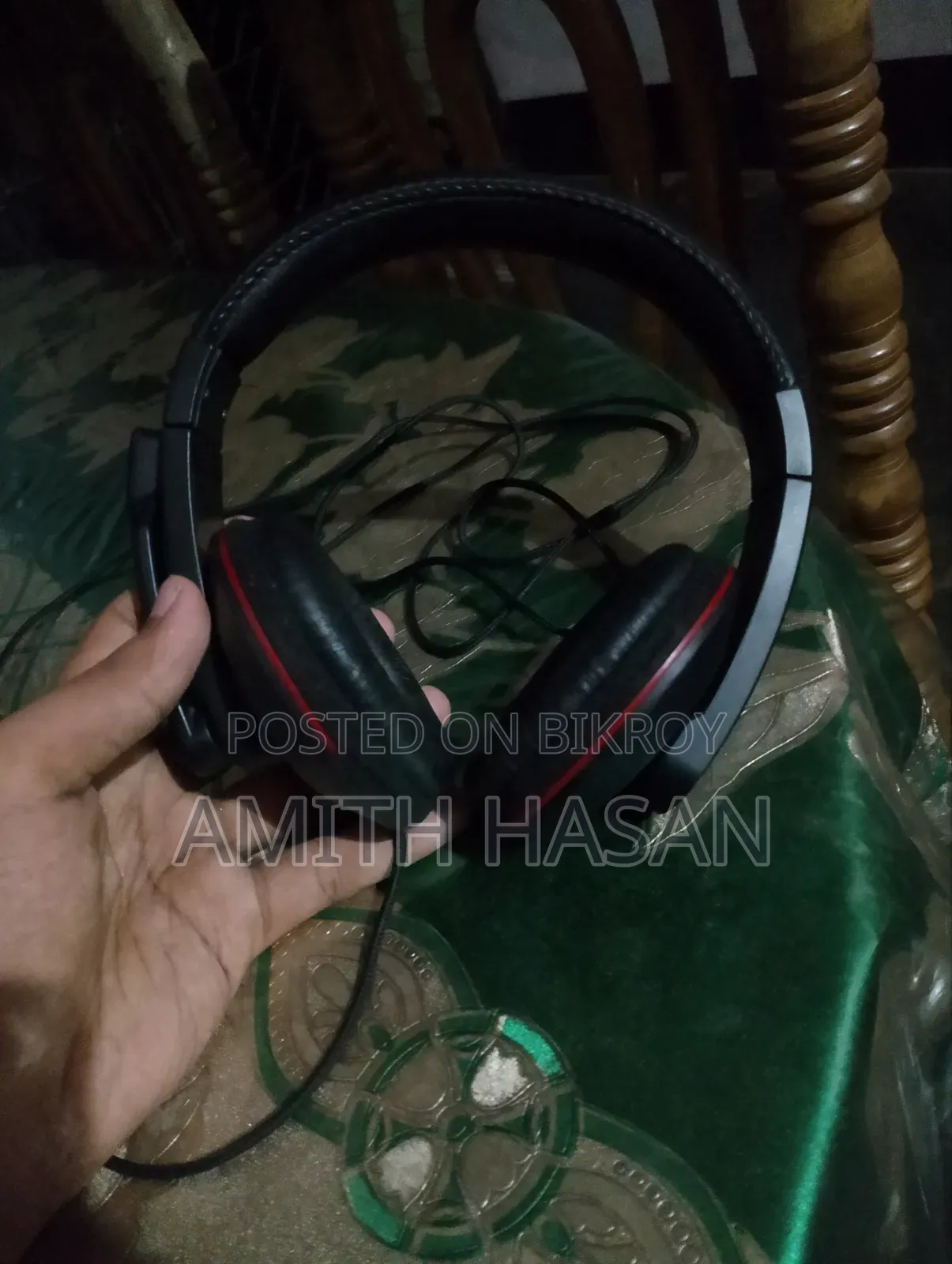 Headphones are very good. Those who need can take it for good games