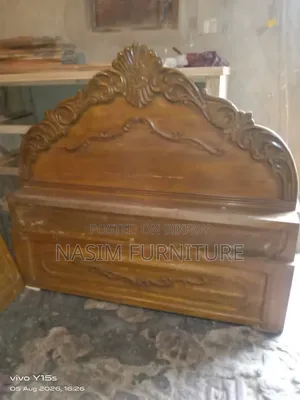পুরাতন পালং আকাশি কাটের খাট