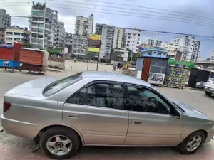 Toyota Carina 1.5 Front-Wheel Drive Sedan 1999 Silver