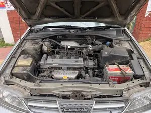 Toyota Carina 1.5 Front-Wheel Drive Sedan 1999 Silver