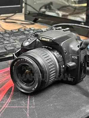 Canon EOS 350D With 18-55mm Lens