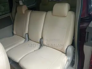 Toyota HiAce 2007 Red