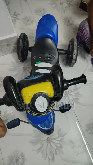 শিশুদের ট্রাইসাইকেল খেলনা