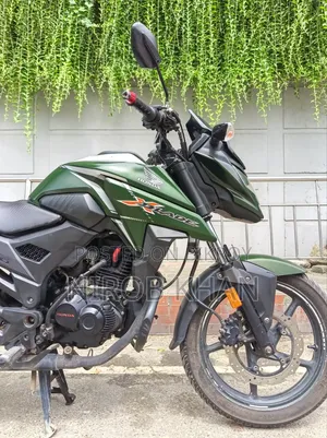 Honda X-Blade 160 2021 Green