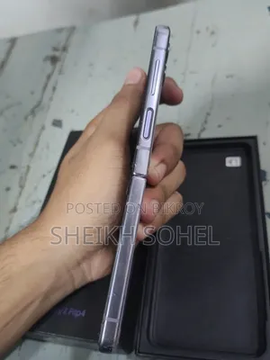 Samsung Galaxy Z Flip4 128 GB Purple