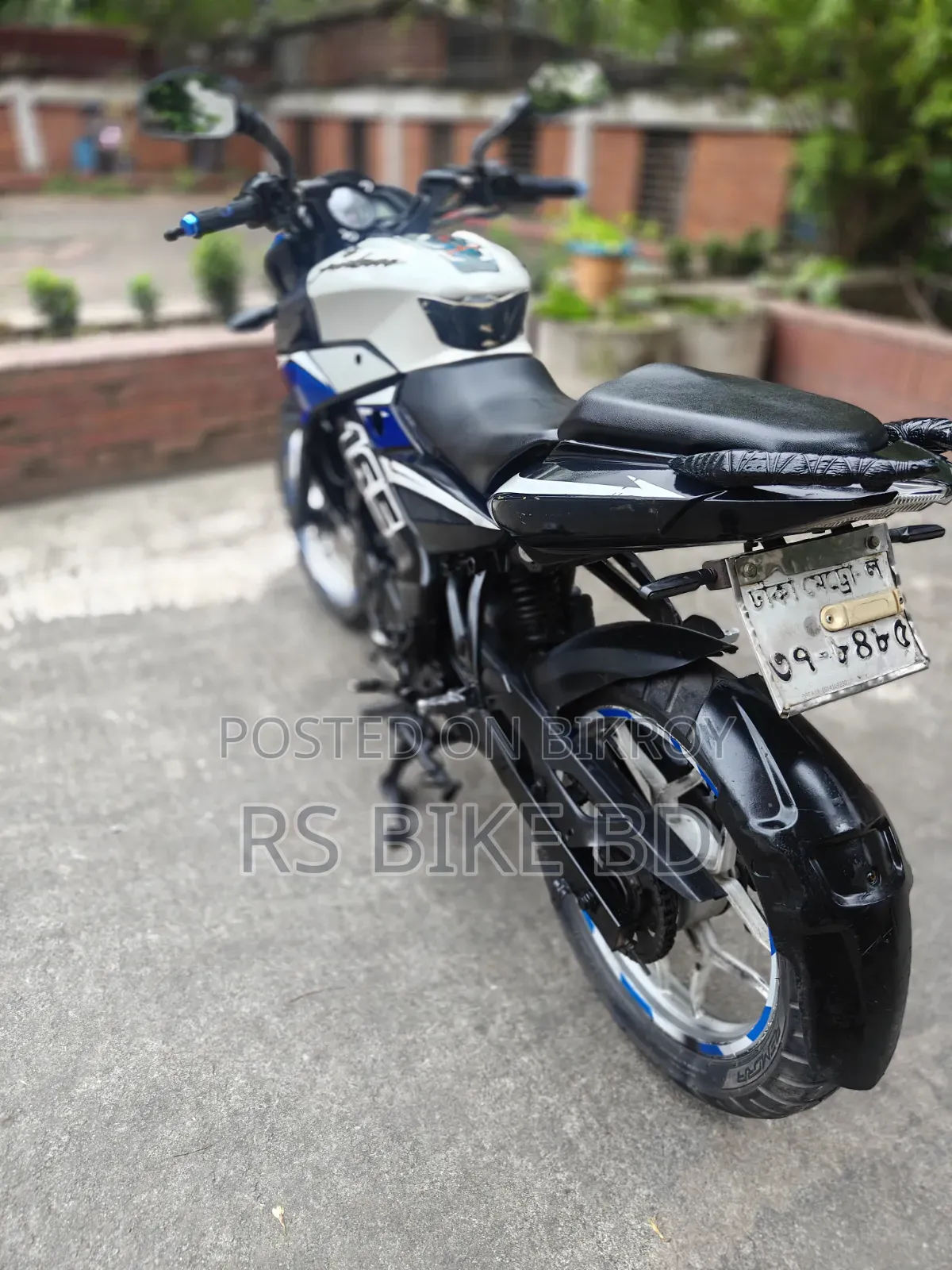 Bajaj Pulsar NS 160 2018 White