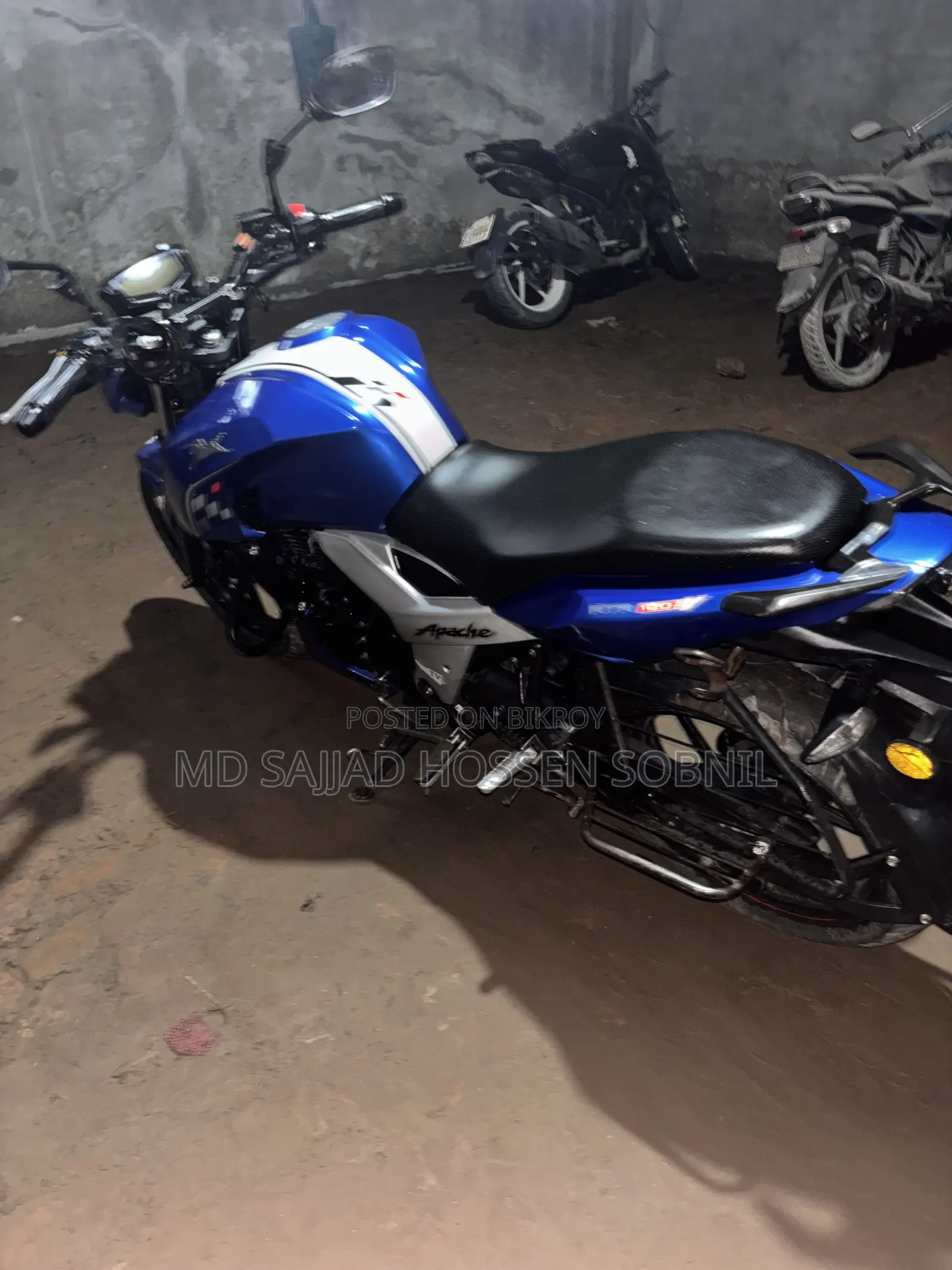 টিভিএস আপাচে আরটিআর ১৬০ ৪ভি ২০২২ ব্লু
