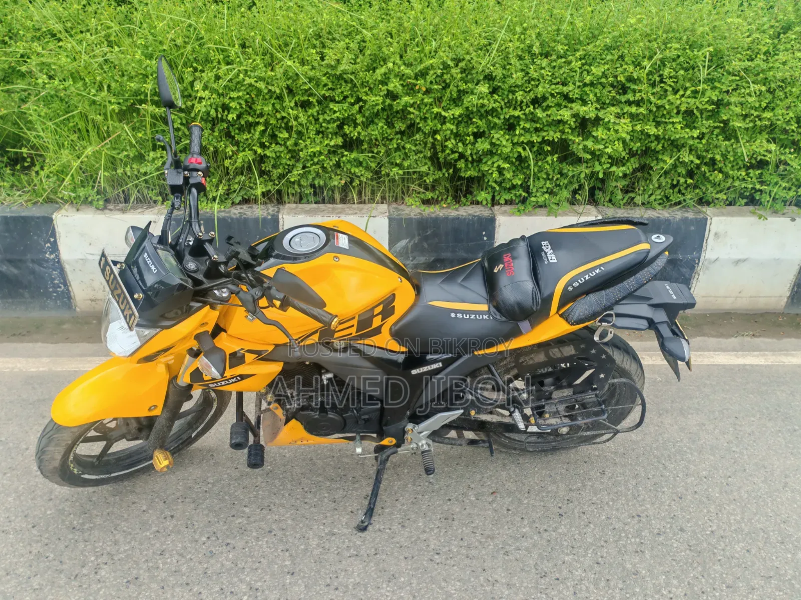 Suzuki Gixxer 2025 Yellow
