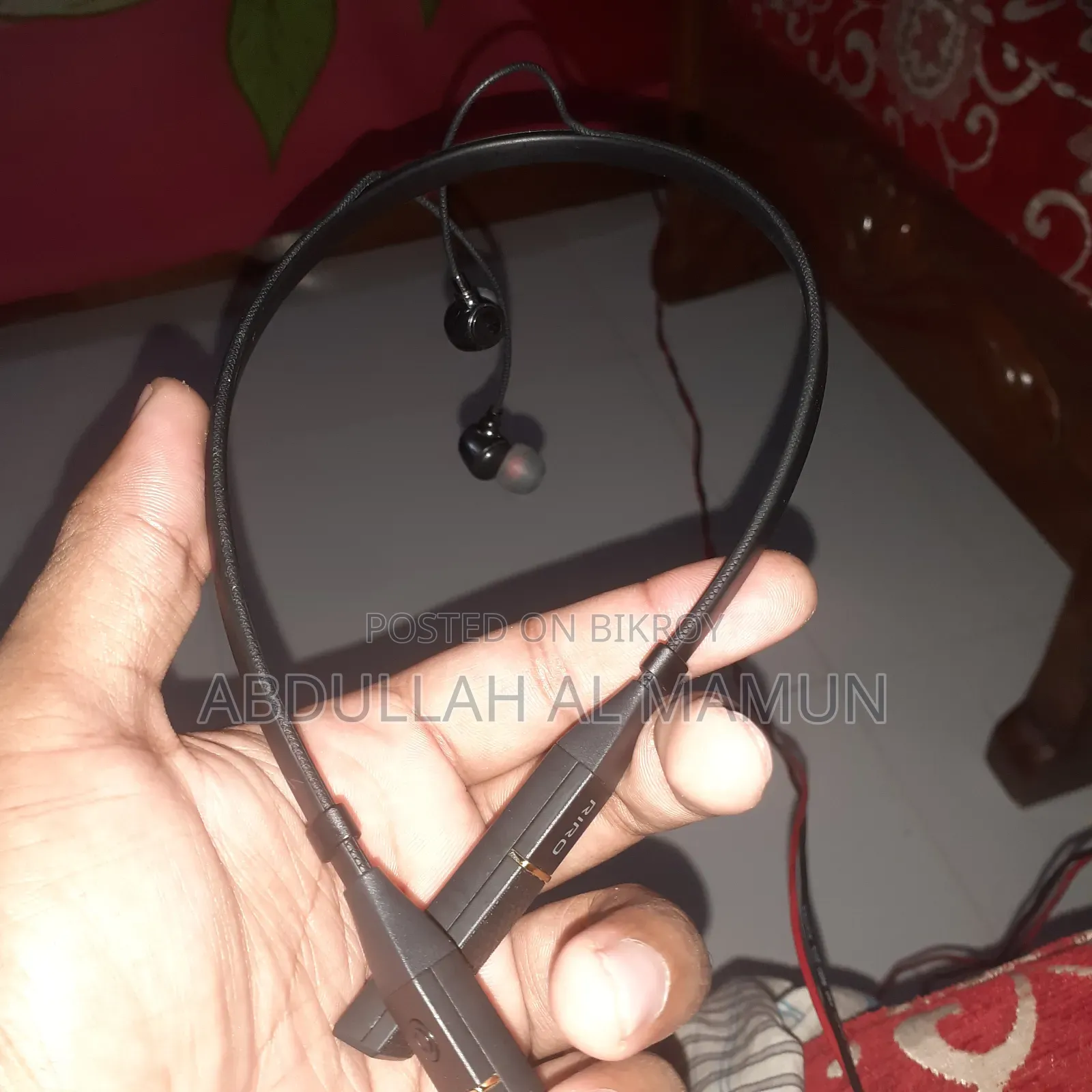 Headphone for sale