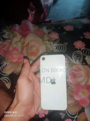 Apple iPhone SE (2020) 128 GB White