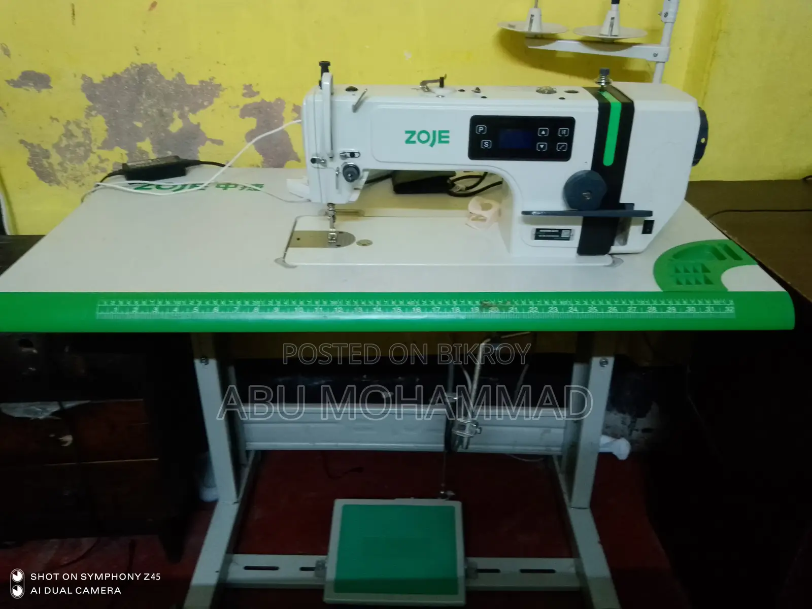 Industrial Sewing Machine