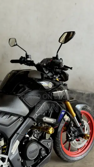 ইয়ামাহা এমটি-১৫ ২০২৩ ব্ল্যাক