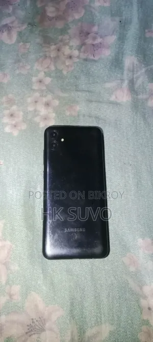 স্যামসাং গ্যালাক্সি এ০৪ই ৩২ জিবি গোল্ড