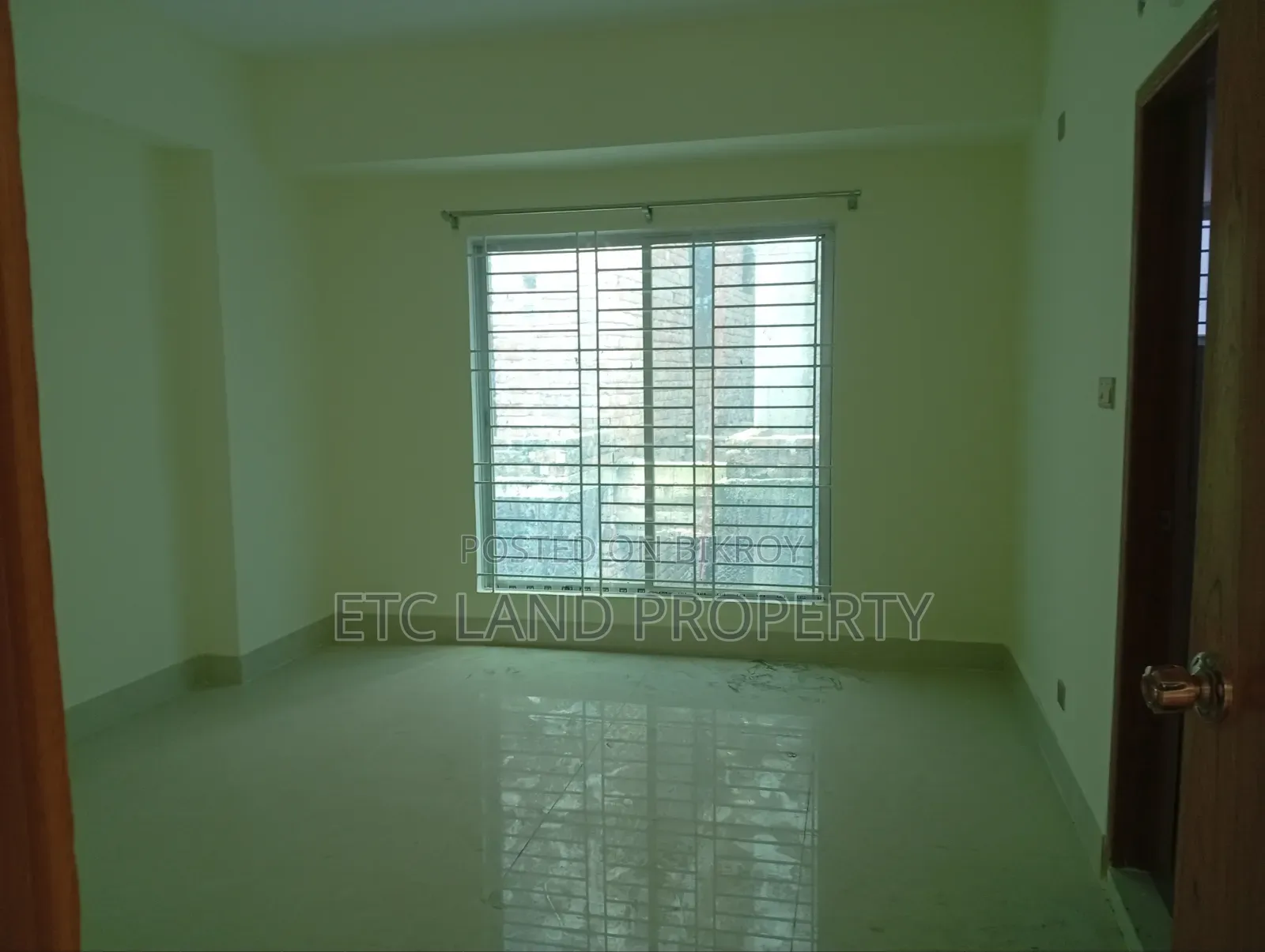 3 Bedroom Apartment in South Pirerbugh, Mirpur for Sale