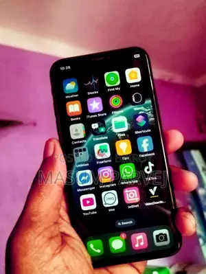 অ্যাপল আইফোন এক্সএস ২৫৬ জিবি হোয়াইট