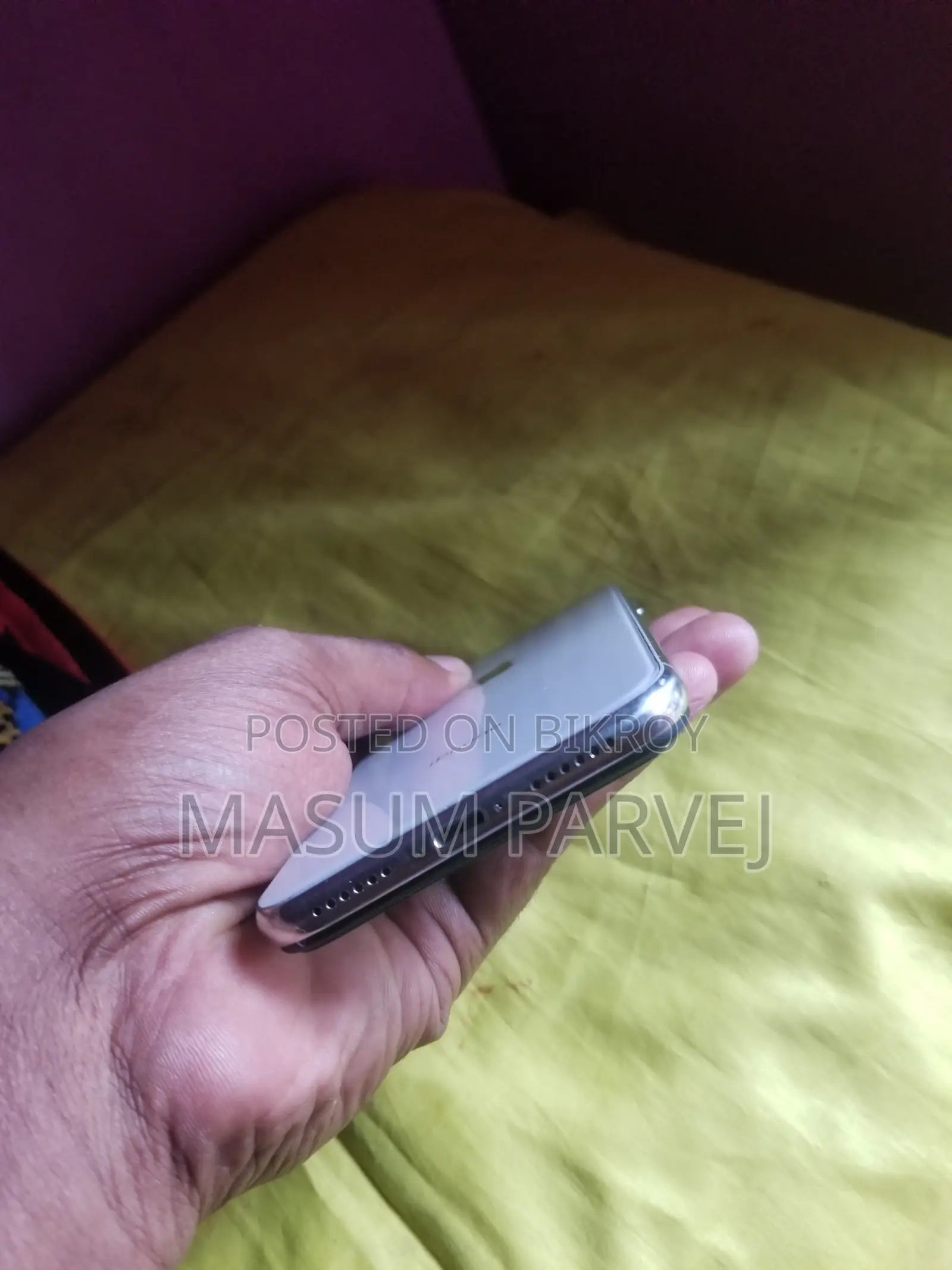 অ্যাপল আইফোন এক্সএস ২৫৬ জিবি হোয়াইট