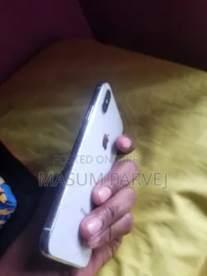 অ্যাপল আইফোন এক্সএস ২৫৬ জিবি হোয়াইট