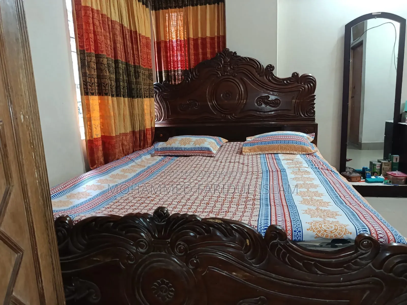 Mahogany Box Bed