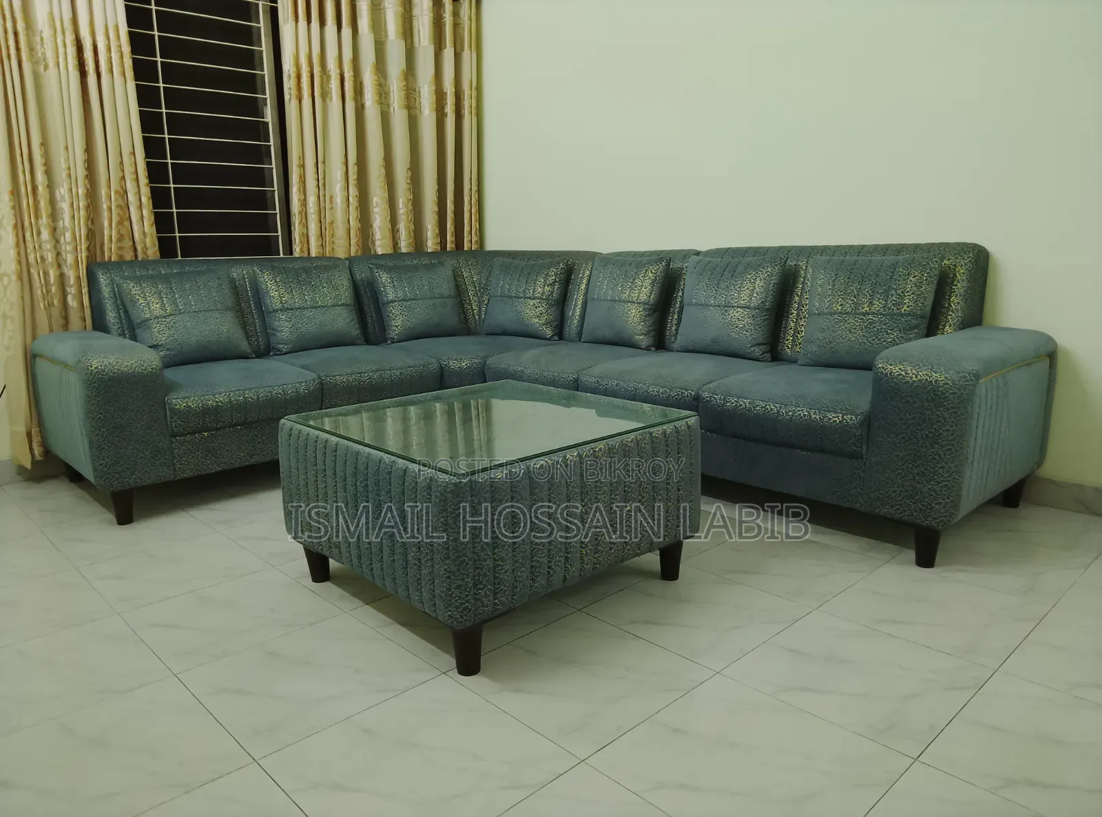 সোফা এবং ৬ চেয়ারের ডাইনিং টেবিল