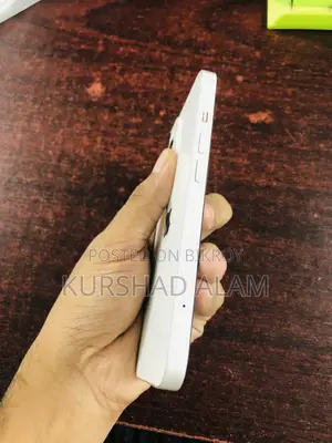 Apple iPhone 13 128 GB White